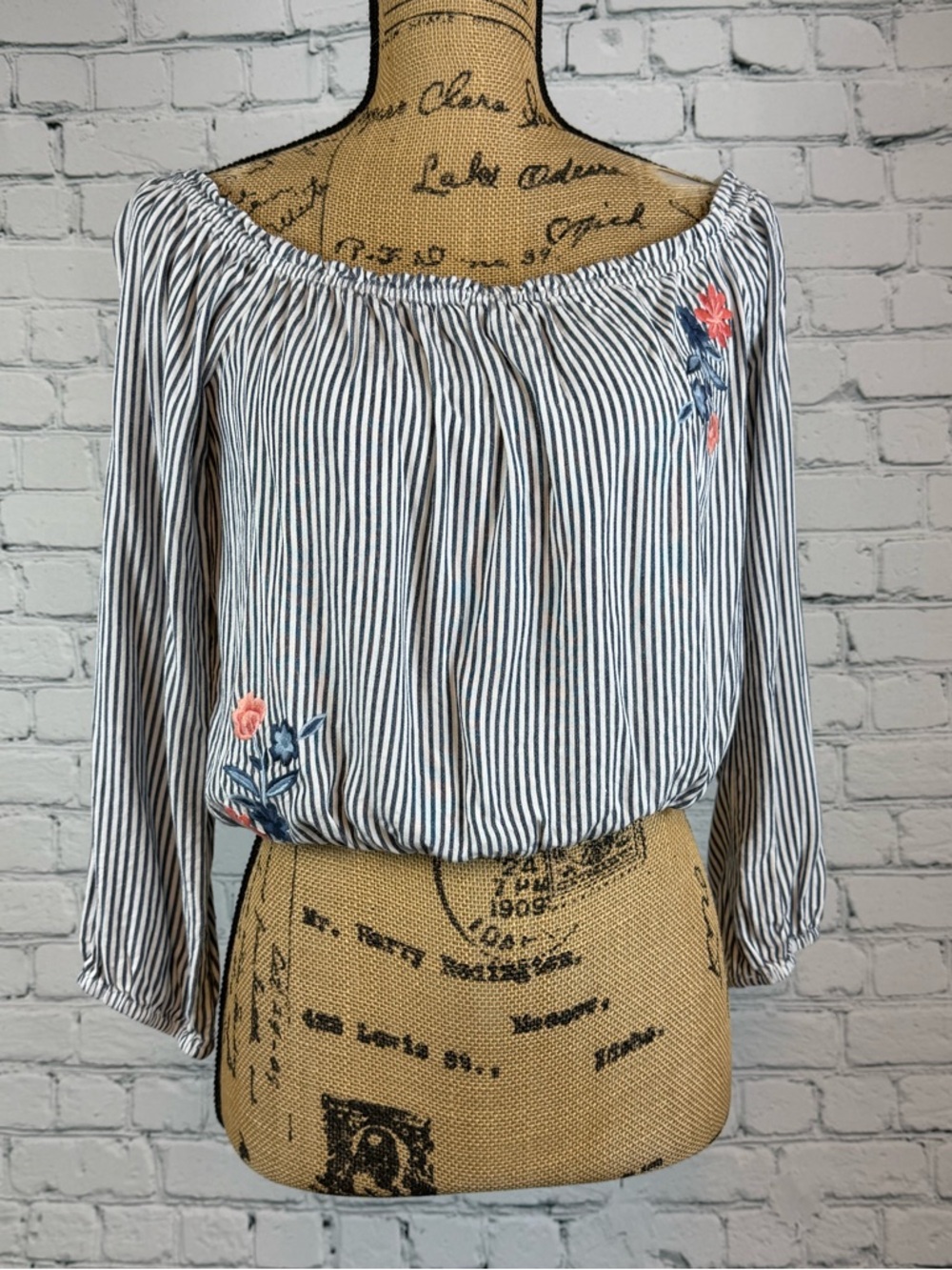 Chloe & Katie Striped On/off Shoulder Embroidered Top